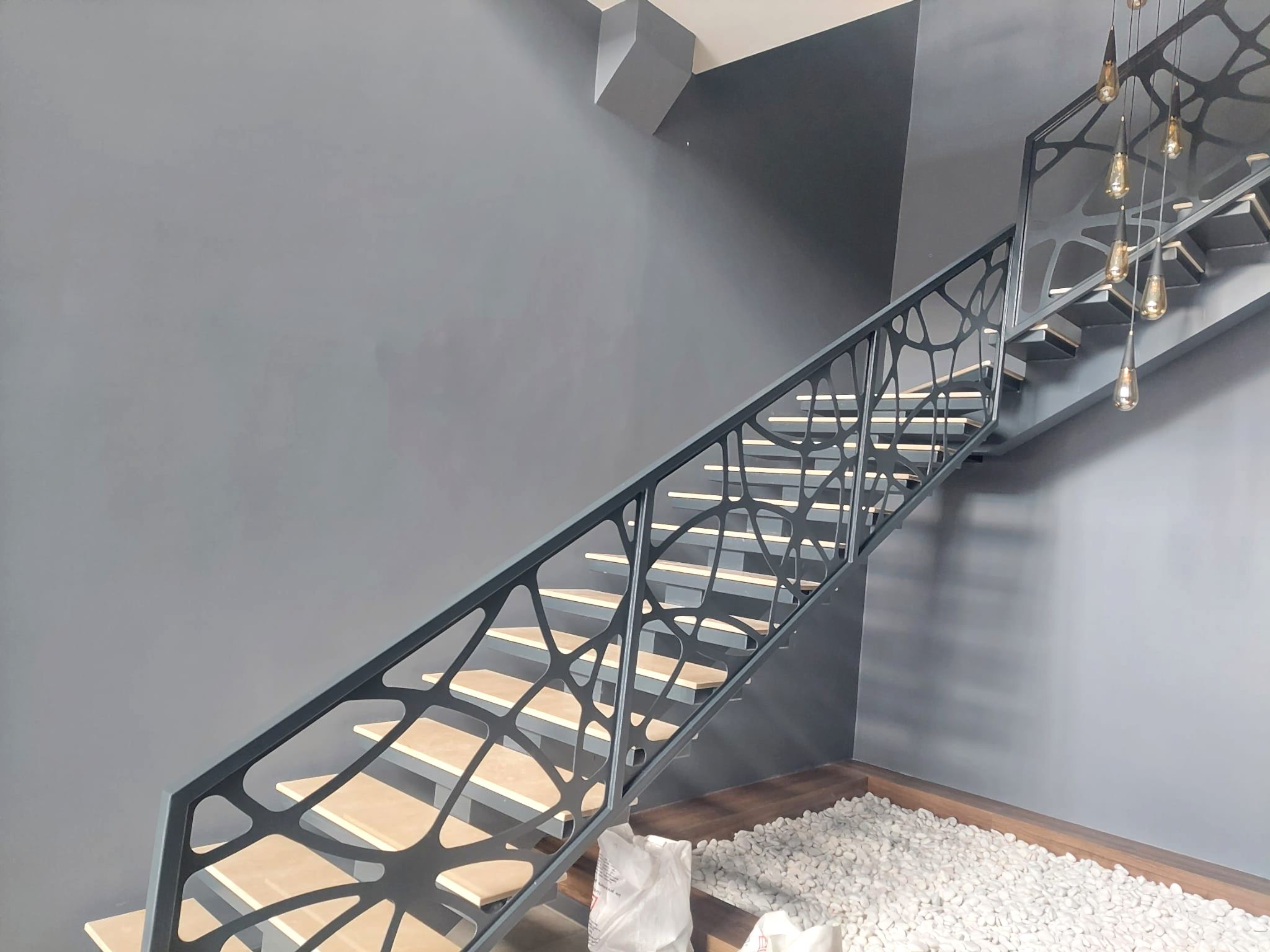 tek omurgalı sahanlikli merdiven modelleri